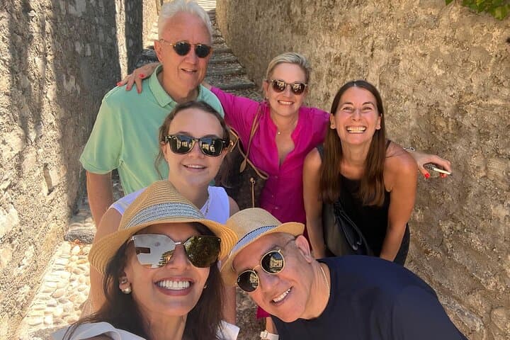 Bellagio Walking Tour: History, Lakeside Views & Aperitivo Experience photo 3