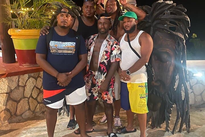 Experience the Best of Jamaica: Ricks Cafe, Seven Mile Beach & Local Flavors photo 3