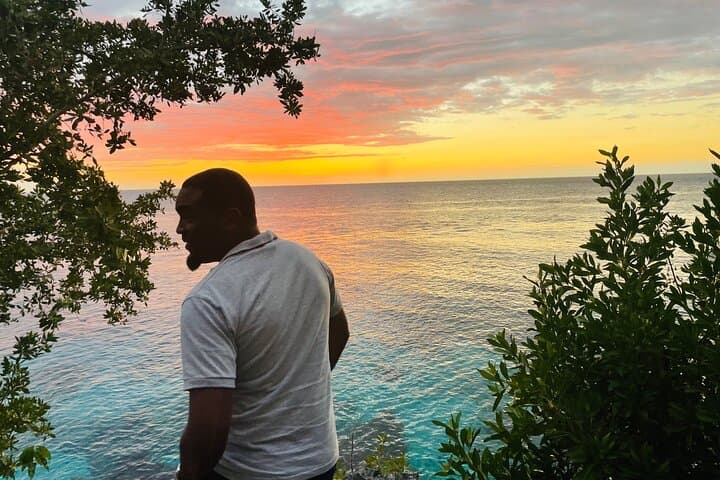 Experience the Best of Jamaica: Ricks Cafe, Seven Mile Beach & Local Flavors photo 4