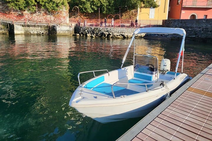Drive a License-Free 40hp Boat on Lake Como — Self-Guided 1–3 Hour Rentals photo 1