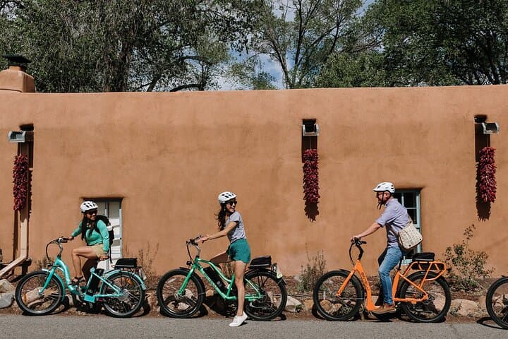 Pedal, Pause, Discover
