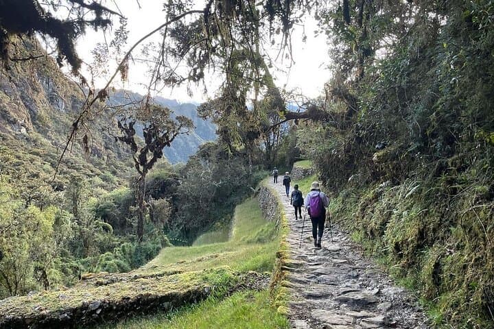 2-Day Short Inca Trail to Machu Picchu — Sunrise Through the Sun Gate photo 4
