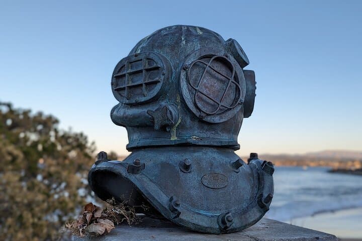 Explore Monterey's Fisherman's Wharf and Presidio: Interactive City Scavenger Hunt photo 3