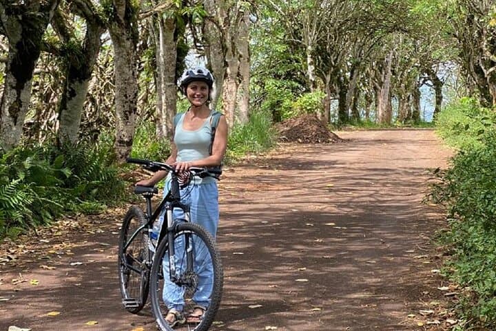 Electric Bike Tour to Giant Tortoises in Santa Cruz Highlands photo 4