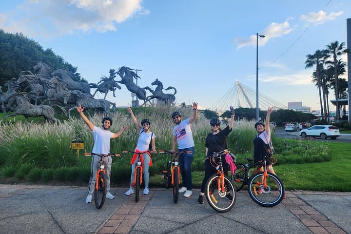 Explore Guadalajara by Bike: 3-Hour City Sights Bicycle Tour