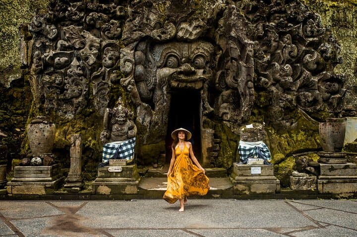 Ubud Private Tour: Tegalalang Rice Terraces, Bali Swing & Monkey Forest Day Trip photo 6