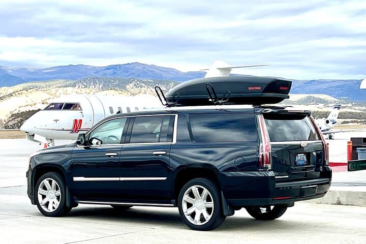 Private SUV Shuttle from Eagle County Airport to Vail & Beaver Creek — Luxury Transfer