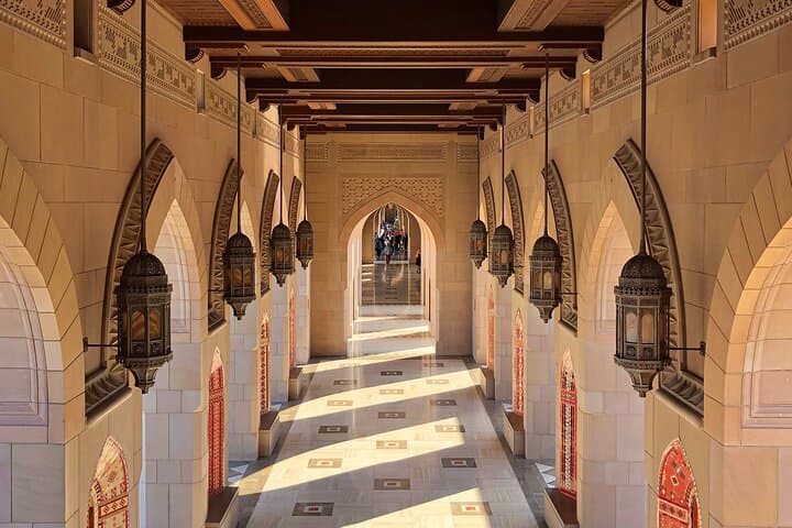 Half-Day Private Muscat City Tour — Sultan Qaboos Mosque, Muttrah Souk & Forts