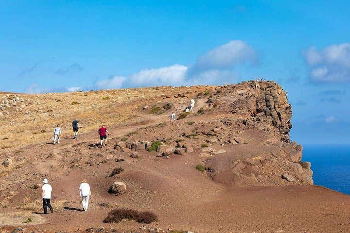 Eastern Madeira 4x4 Tour: Pico do Arieiro, Levadas & Ponta de São Lourenço photo 3