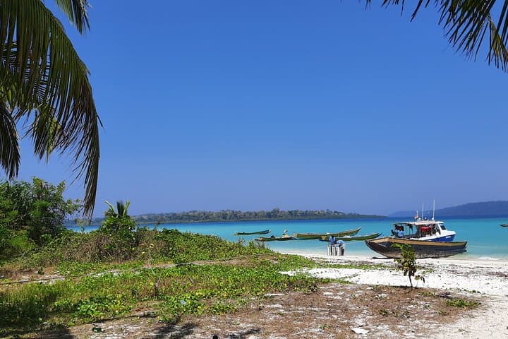 Offbeat 6-Day Walking Holiday in South and Middle Andamans