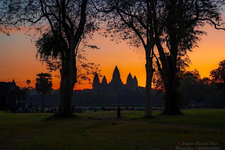 Angkor Wat 2.5-Day Temples & Tonle Sap Small-Group Tour — Sunrise, Ruins and Floating Villages photo 3