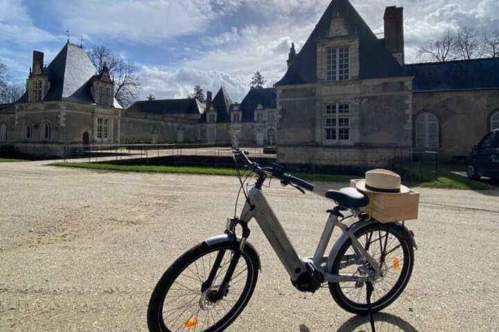 Ebike to Chambord: Loire Valley Day Ride from Tours photo 3