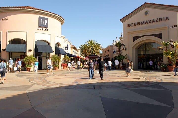 Private Shopping Shuttle from San Diego to Carlsbad Premium Outlets photo 6