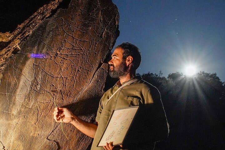 Night 4x4 Tour to Foz Côa Engravings from Castelo Melhor photo 3