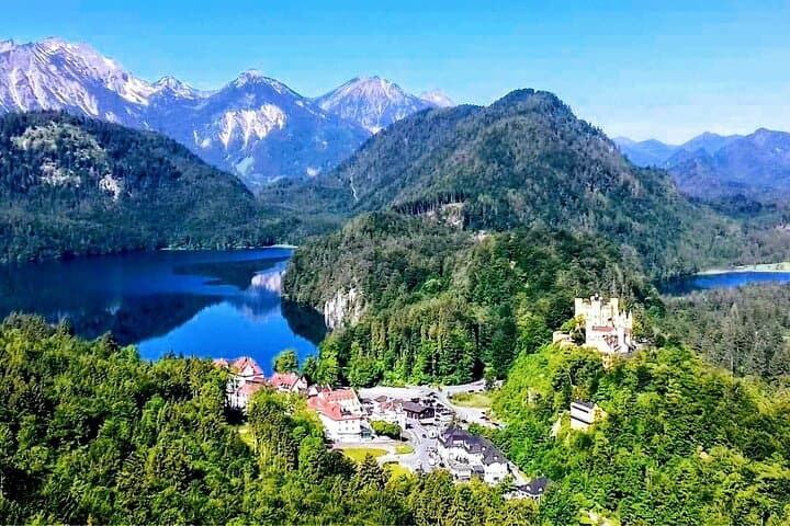 Munich to Neuschwanstein & Zugspitze: Skip-the-Line Private Deluxe Tour photo 5