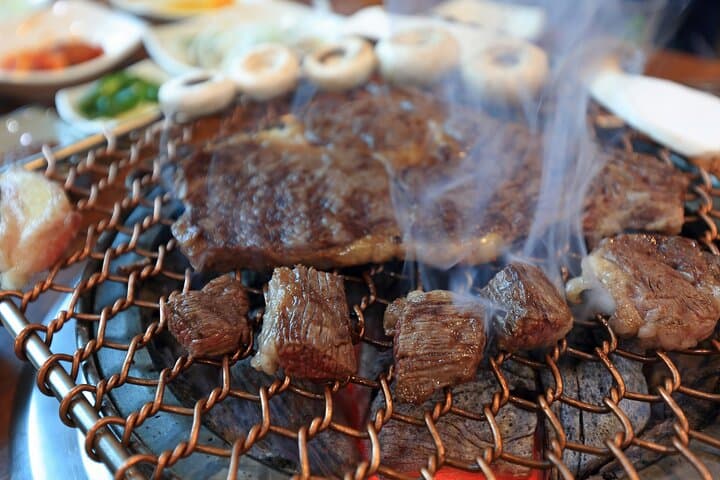 Gangwon Day Trip: Cheongtae Mountain Trek & Hoengseong KBBQ with Private Guide