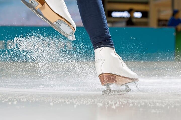 Skate Dubai's Indoor Winter: Dubai Ice Rink Admission Guide photo 2