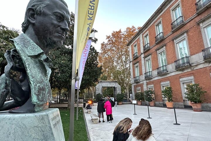 Interactive Thyssen-Bornemisza Family Tour — Madrid Museum Experience for Kids photo 6