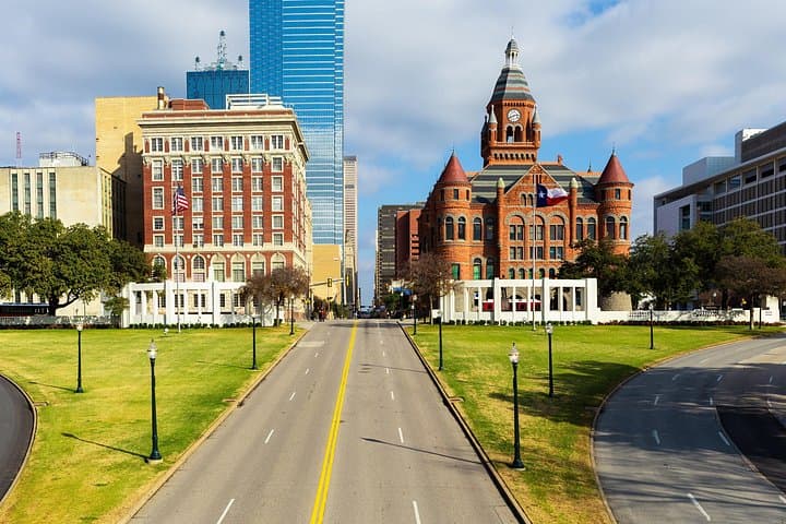 Inside Dallas' JFK Legacy: Private 3-Hour Dealey Plaza & Sixth Floor Museum Tour photo 4