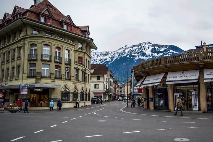 Zurich to Interlaken and Lauterbrunnen Valley: Private Day Tour Guide photo 1