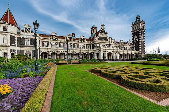 Private Dunedin Family Walking Tour — Heritage, Gardens & City Sights