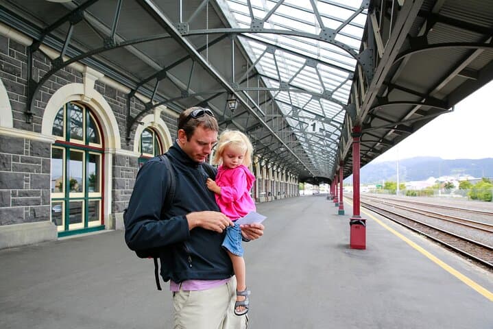 Private Dunedin Family Walking Tour — Heritage, Gardens & City Sights photo 2