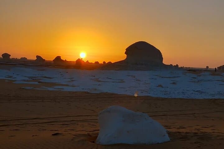 4-Day Siwa, Bahariya & White Desert Safari — White Chalk Formations, Salt Lakes & Oasis Culture photo 6