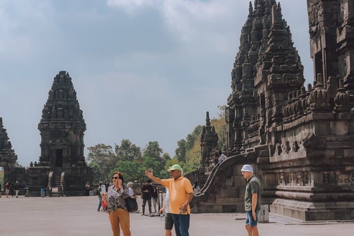 Private Borobudur and Prambanan Temple Tour from Yogyakarta photo 5