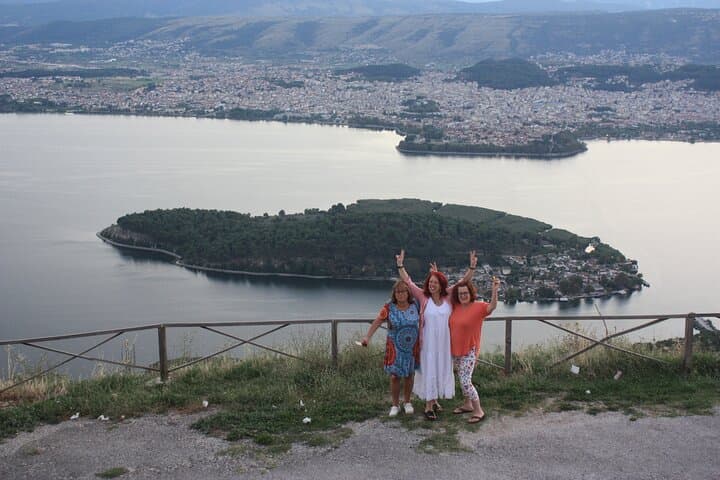 Explore Ioannina and Lake Pamvotis: Half-Day Cultural Lakeside Tour photo 2