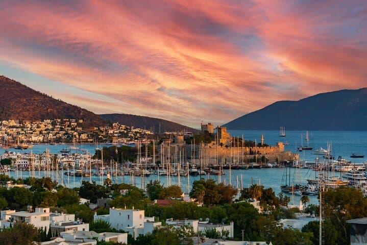 Private Full-Day Bodrum Tour: Castle, Museum & Ancient Halicarnassus