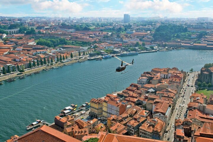 Panoramic Helicopter Flight Over Porto's Coastline — 10-Minute Scenic Tour photo 6