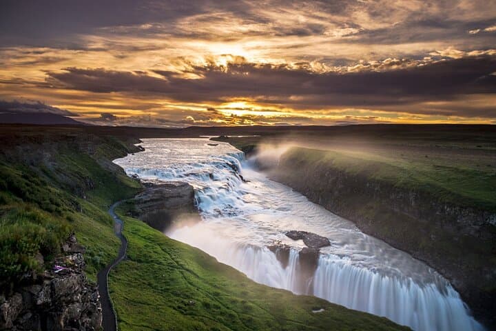 Private Golden Circle Tour from Reykjavik — Thingvellir, Geysir & Gullfoss