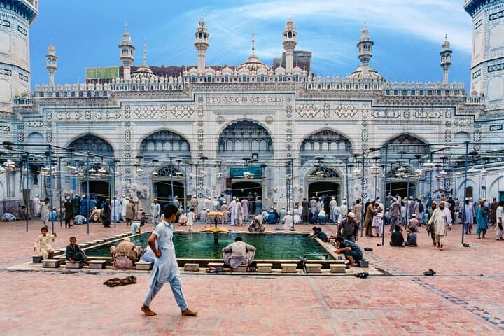 Historic Peshawar: Full-Day Private City Tour of Mahabat Khan, Sethi Mohallah & Qissa Khawani Bazaar