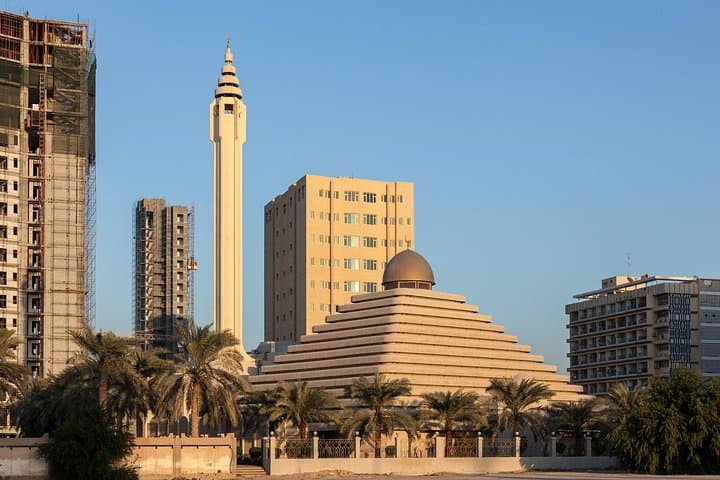 Kuwait City Private History Tour: Towers, Traditions & the Scientific Center photo 3