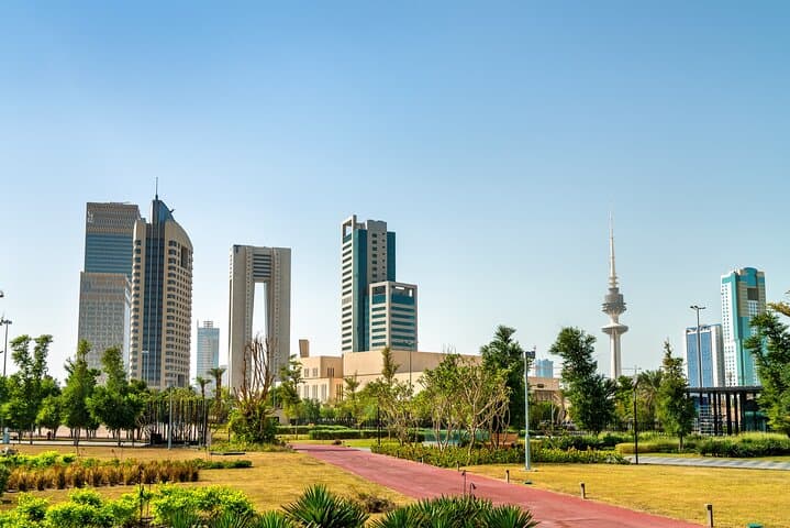 Private Photoshoot Tour in Kuwait City — Professional Photographer & Cultural Walking Tour photo 2