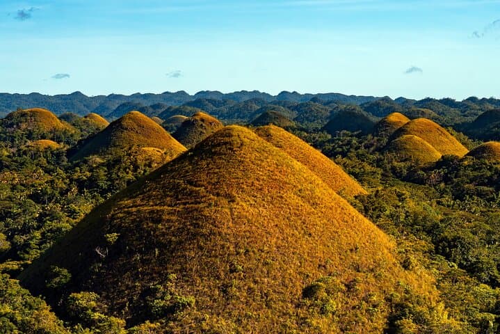 Bohol Chocolate Hills & Loboc River Private Day Tour — Tarsiers, Rivers & History photo 2