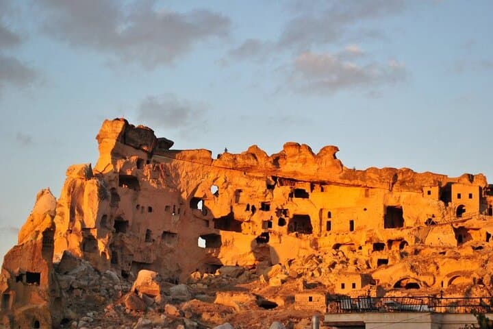 Cappadocia Red Tour Full-Day Small-Group: Goreme, Uçhisar, Paşabağ & Avanos