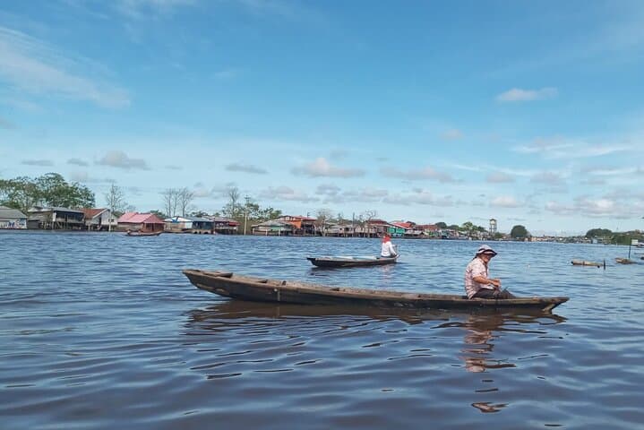 Belen Market & Floating City Private Tour — Iquitos Amazon Morning Experience