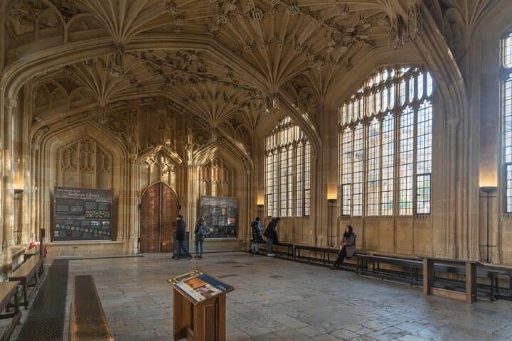 Extended Oxford University & Christ Church Tour — In-Depth Student-Led Walking Experience photo 3