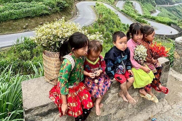Ha Giang 4-Day Private Luxury Tour: Ma Pi Leng, Dong Van & Homestays photo 4