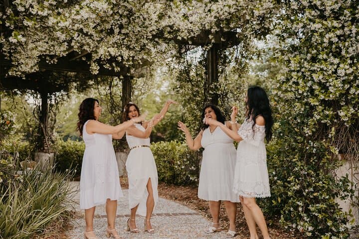 Private Professional Photoshoot on Ocracoke Island — Coastal Portraits & Village Backdrops photo 3