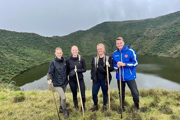 Bisoke Volcano Hike: Summit Crater Lake, Golden Monkeys & Rwanda's Volcanoes photo 3