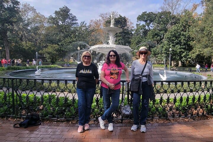 Exploring Savannah's Stories: A Private Driving Tour Through History and Culture