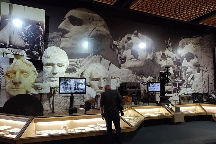 Mt Rushmore, Crazy Horse & Iron Mountain Road Day Tour from Keystone photo 2