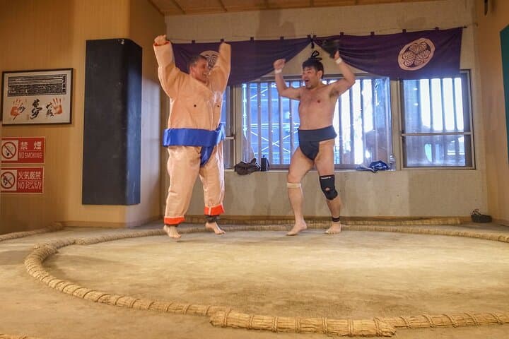 VIP Sumo Experience in Tokyo: 1.5-Hour Interactive Dohyo Workshop photo 6