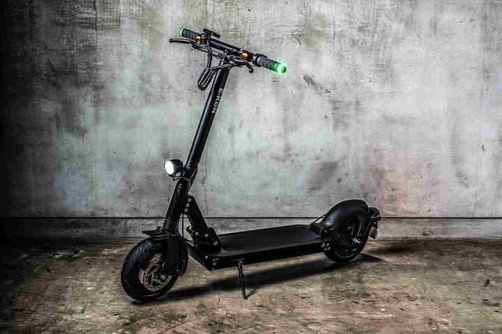 Tokyo E-Kick Scooter Rental: Self-Guided Electric Scooter Tours & Rentals photo 2