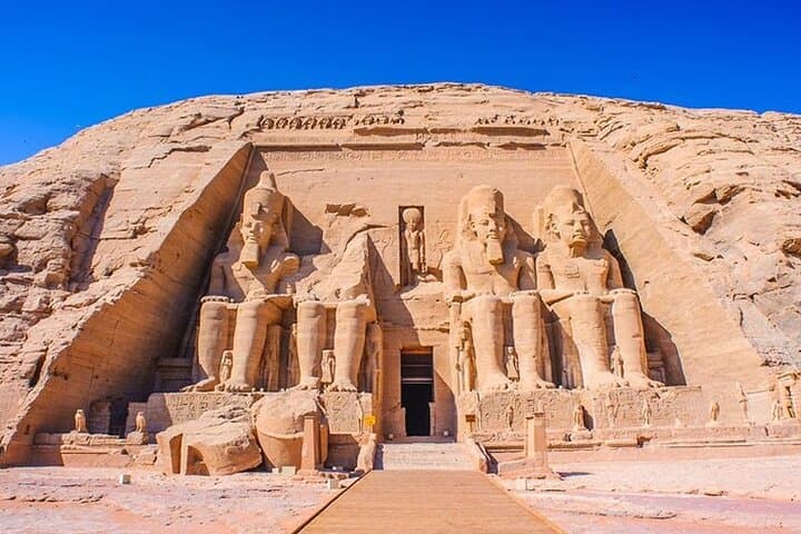 Nile Temples & Tombs: 4-Day Aswan to Luxor Cultural Tour