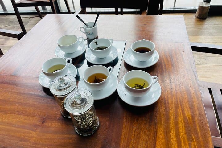 Ramboda Falls & Nuwara Eliya Tea Factory Tour — Plantation, Processing & Views photo 6