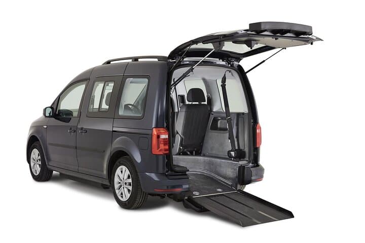 Door-to-Door Private Transfer to Windsor Castle from London photo 5