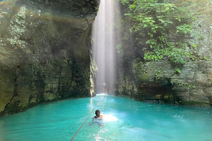 La Leona Waterfall Hike and River Tubing — Rincón de la Vieja Adventure photo 2